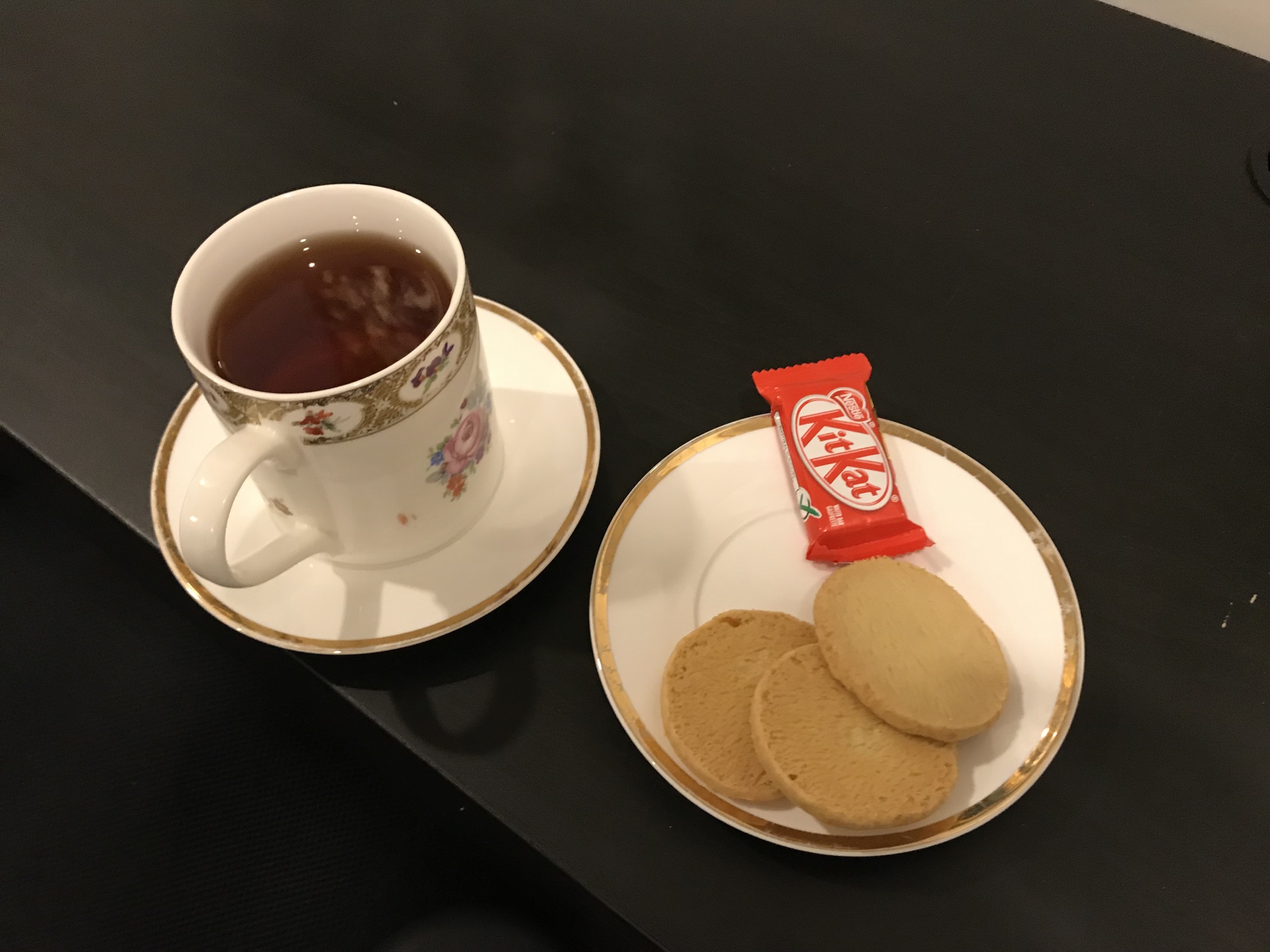 Tea and cookies to welcome me